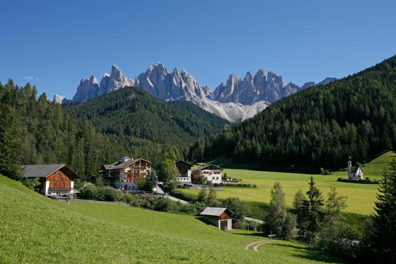 Hotel Ranuimuellerhof Funes  Exterior photo